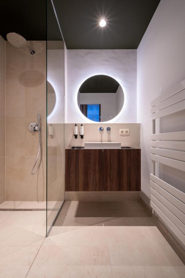 One Two Four - Hotel & Spa Ghent Exterior photo